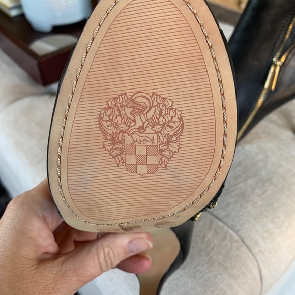 Vince Camuto Black Leather/Gold Zipper Heeled Ankle Boots US10 - Picture 10 of 10